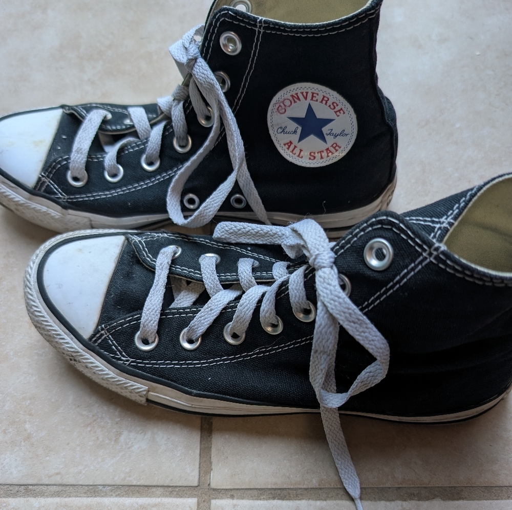Converse Black and White High-Tops Women's Size 7